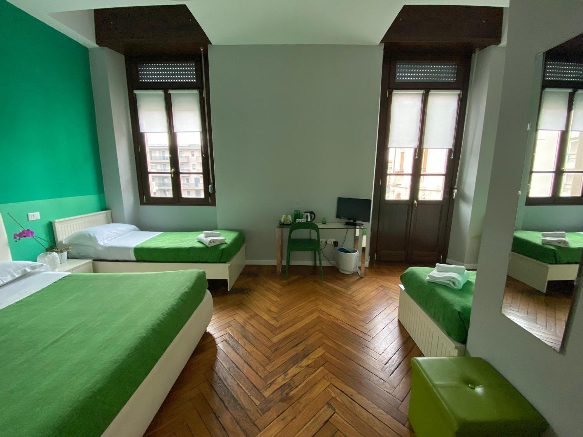 Gio'El Happiness Guest House Bergamo Bagian luar foto