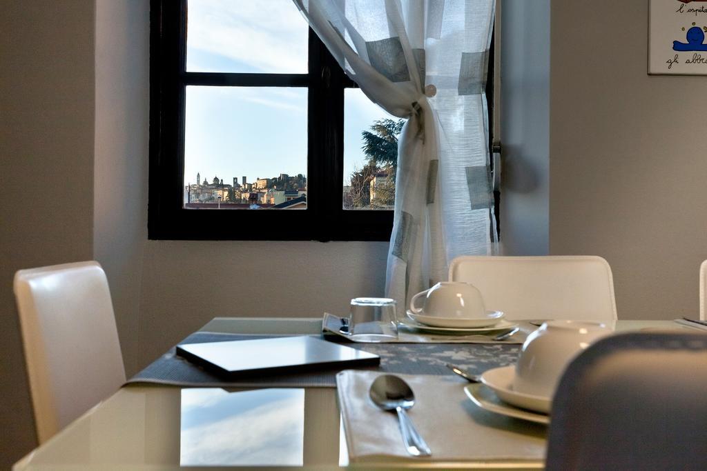 Gio'El Happiness Guest House Bergamo Bagian luar foto