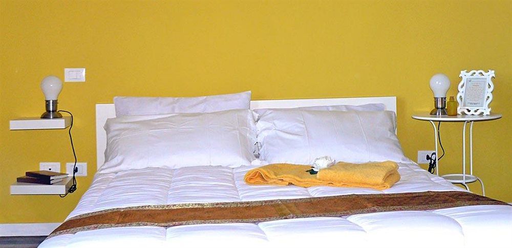 Gio'El Happiness Guest House Bergamo Bagian luar foto